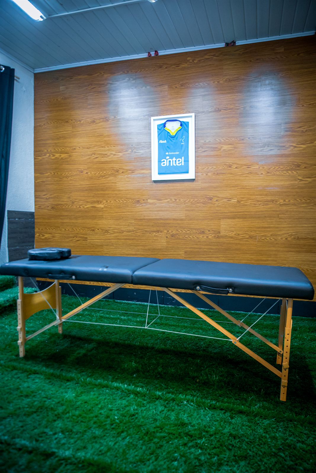 Camilla de masajes deportivos en R-House Sports Recovery